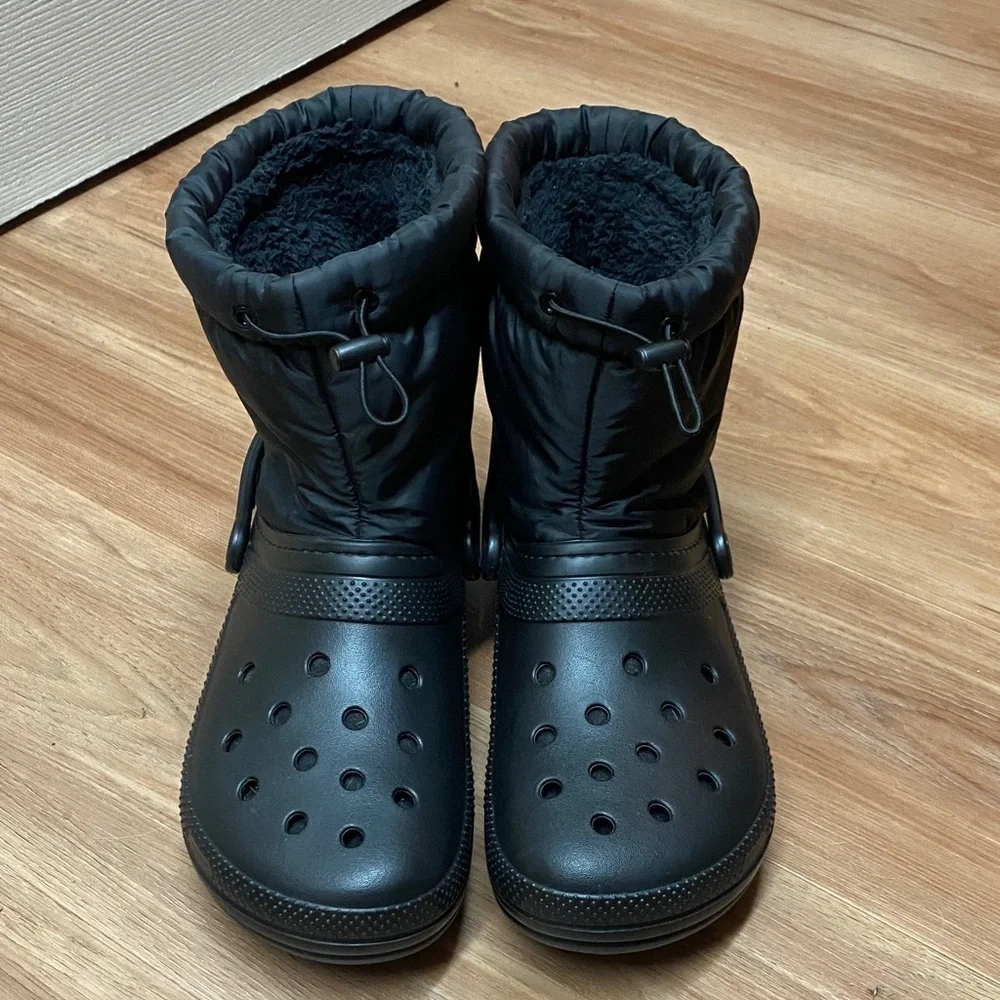 CROCS Classic Lined Neo Puff Men's Black Rain & Snow Boots Size 10